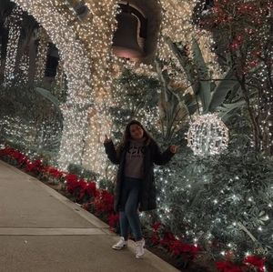 Meet your Posher, Martha tatiana